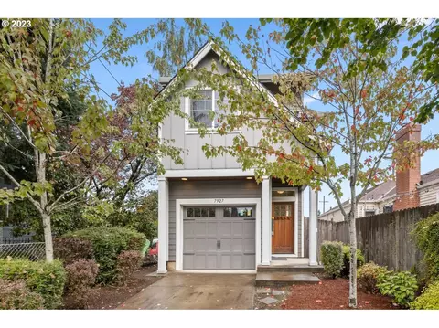 7927 SE Hawthorne Blvd, Portland, OR 97215
