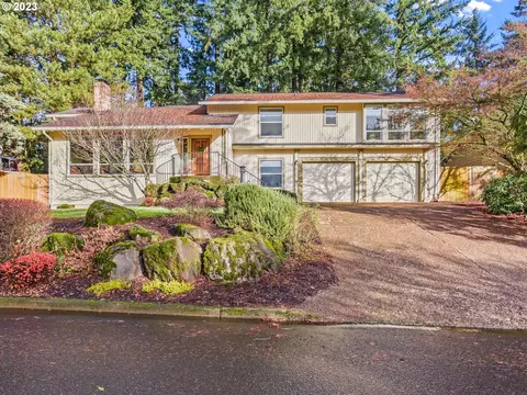 10192 SE 99th Dr, Happy Valley, OR 97086