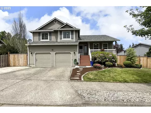 655 SE 10th St, Troutdale, OR 97060