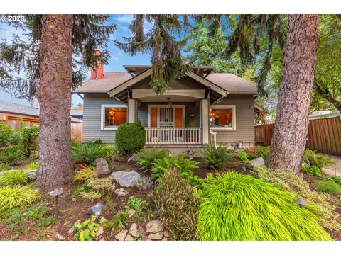 320 SE 55th Ave, Portland, OR 97215