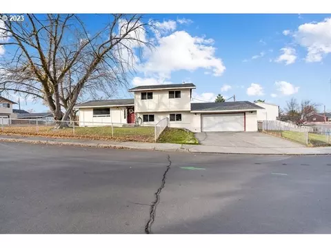 525 NE 7th St, Hermiston, OR 97838