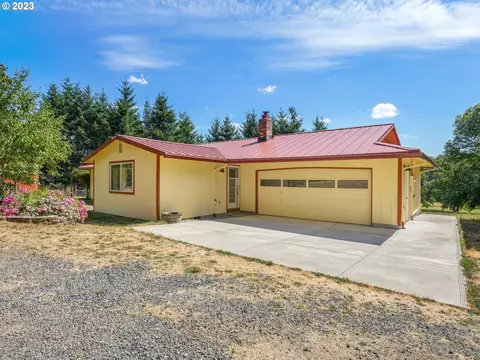 23167 SE Van Curen Rd, Eagle Creek, OR 97022