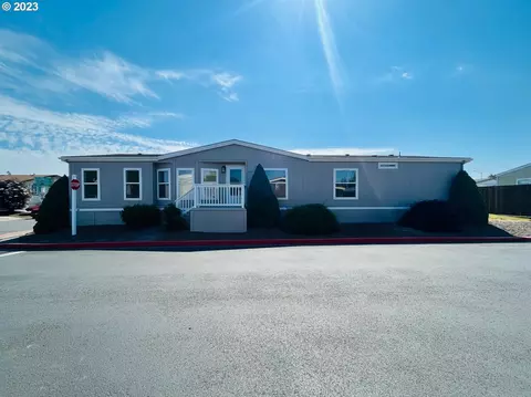 1000 S Mckern Ct #59, Newberg, OR 97132