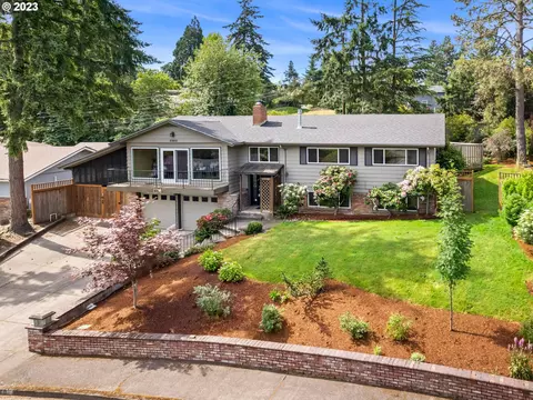 3360 Fillmore St, Eugene, OR 97405