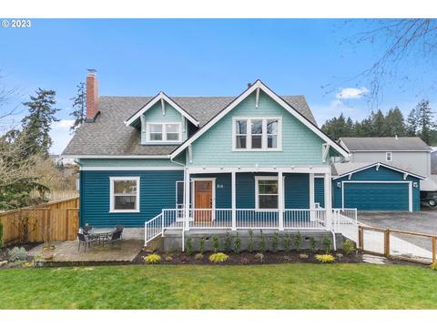 816 E 9th St, Newberg, OR 97132