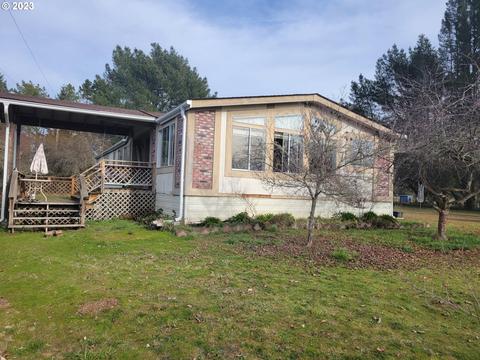 961 Glide Loop Dr, Glide, OR 97443 photo 1