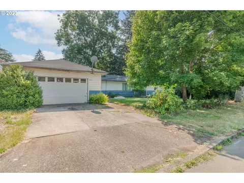 2204 SE 110th Ave, Portland, OR 97216
