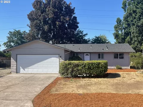 3776 Cherokee Dr, Springfield, OR 97478