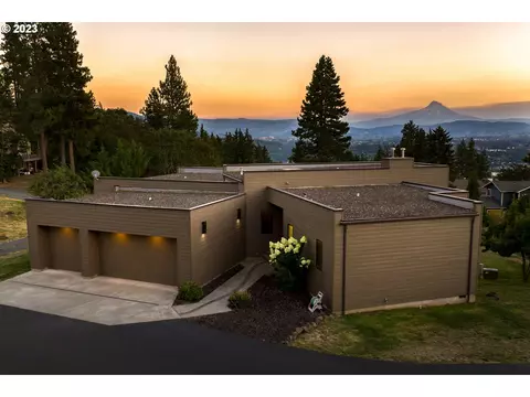 703 Cherryview Ln, White Salmon, WA 98672