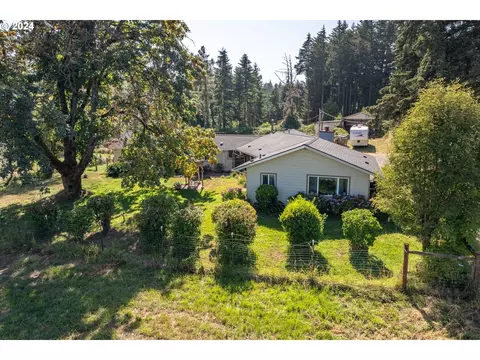 84446 N Enterprise Rd, Pleasant Hill, OR 97455