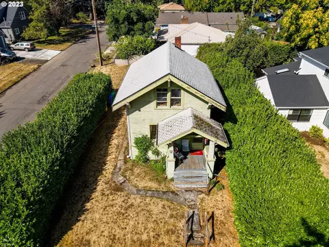 5729 SE 49th Ave, Portland, OR 97206