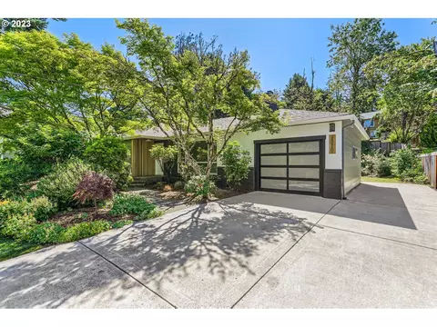 2020 Wembley Park Rd, Lake Oswego, OR 97034