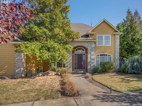 2009 NEdgewater Dr, Portland, OR 97211