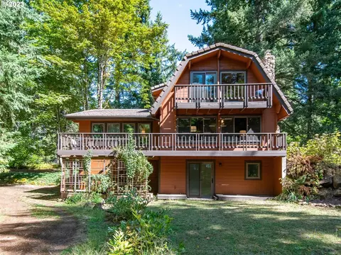 18464 S Walker Rd, Oregon City, OR 97045