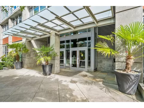 1926 W Burnside St #1010, Portland, OR 97209