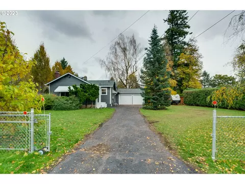 2546 SE 87th Ave, Portland, OR 97266