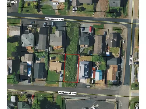 Driftwood Ave, Garibaldi, OR 97118