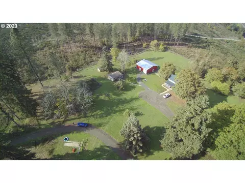3392 Eagle Valley Rd, Yoncalla, OR 97499