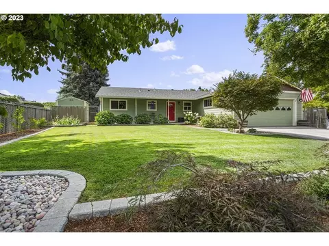 2310 NE 8th St, Gresham, OR 97030
