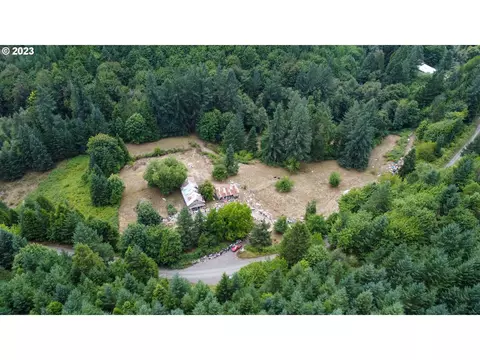 2288 N Skelly Rd, Yoncalla, OR 97499