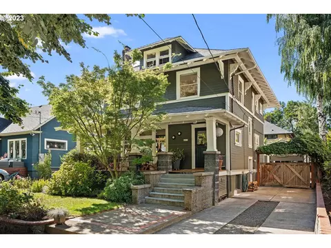 4027 N Colonial Ave, Portland, OR 97227