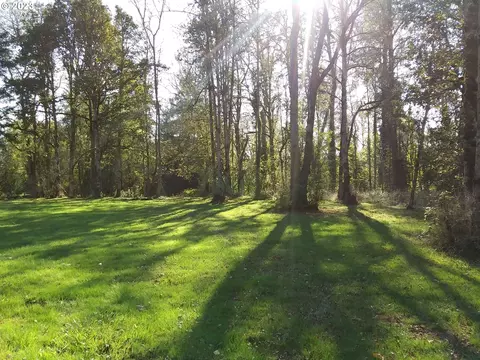 17110 S Monroe Ln, Mulino, OR 97042