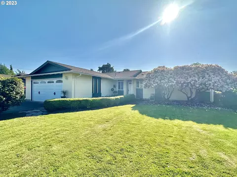 2534 20th St, Springfield, OR 97477