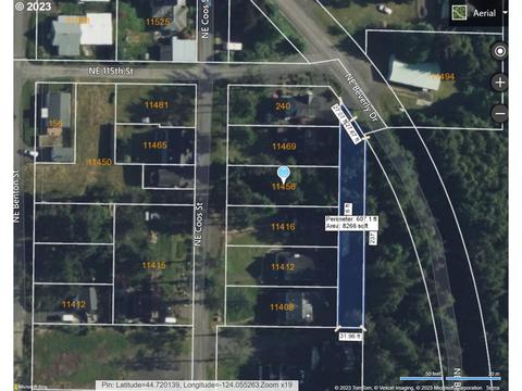 11456 NE Coos St, Newport, OR 97365