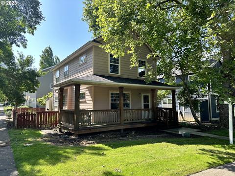 8905 N Dwight Ave, Portland, OR 97203