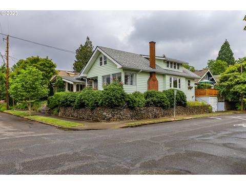 2038 SE 47th Ave, Portland, OR 97215