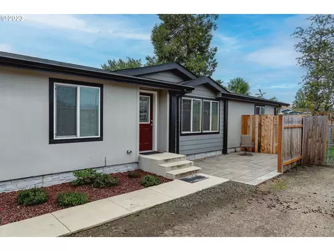 480 51st St, Springfield, OR 97478 photo 1