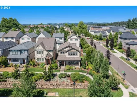 28901 SW Geneva Loop, Wilsonville, OR 97070