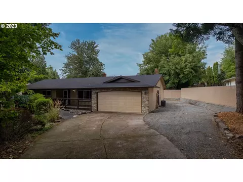 14855 SE Rancho Ave, Milwaukie, OR 97267