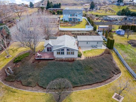 901 Richmond St, The Dalles, OR 97058