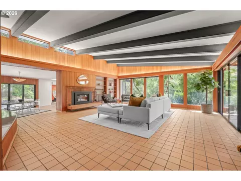Living - 2606 Spring Blvd, Eugene, OR 97403 photo 1 of 5