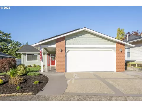 15575 SW 123rd Ave, King City, OR 97224