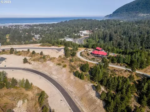 70 Meadows Dr #70, Manzanita, OR 97130