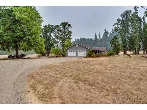 84265 Gaupp Ln, Pleasant Hill, OR 97455