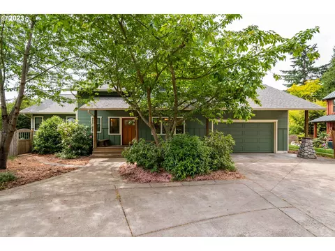132 E Hilliard Ln, Eugene, OR 97404