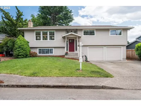 5036 SE Casa Del Rey Dr, Milwaukie, OR 97222