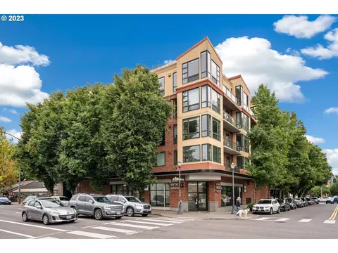 1620 NE Broadway St #342, Portland, OR 97232