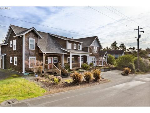 174 4th St, Manzanita, OR 97130