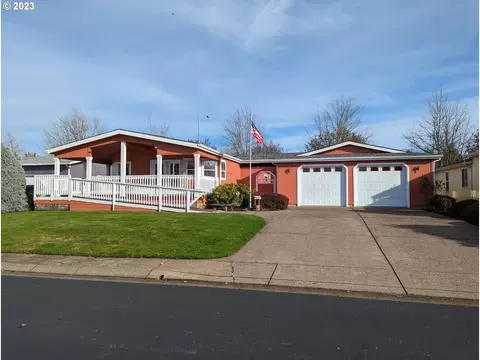 5211 Glenn Ellen Dr, Eugene, OR 97402