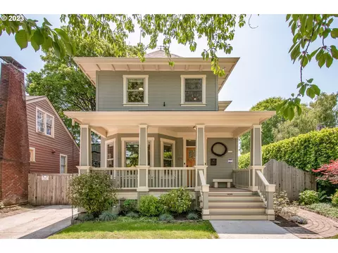 1514 SEllis St, Portland, OR 97202