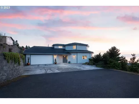 47180 Hillcrest Dr, Neskowin, OR 97149