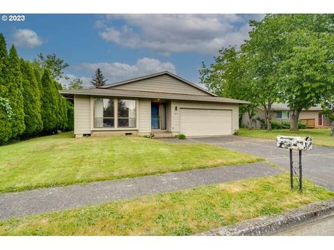 1015 SE 22nd Cir, Troutdale, OR 97060