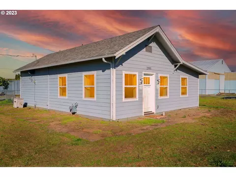 2995 Quinaby Rd NE, Salem, OR 97303