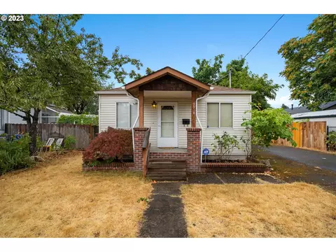 9918 SE Harold St, Portland, OR 97266