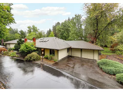 15148 SW New Plymouth Ln, Beaverton, OR 97007