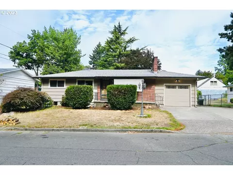 18905 SE Clinton St, Gresham, OR 97030